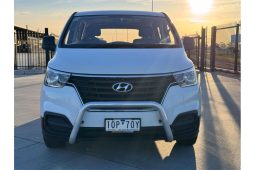 
										2018 Hyundai iLoad TQ4 2.5L Diesel full									
