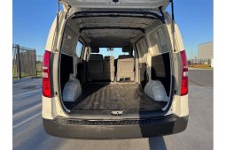 
										2018 Hyundai iLoad TQ4 2.5L Diesel full									