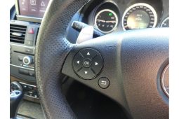 
										2009 Mercedes-Benz C63 AMG W204 full									