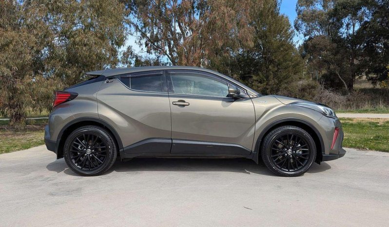 
								2020 Toyota C-HR Koba 1.8L Hybrid Auto full									