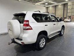 
										2015 Toyota LandCruiser Prado GX 3.0L full									