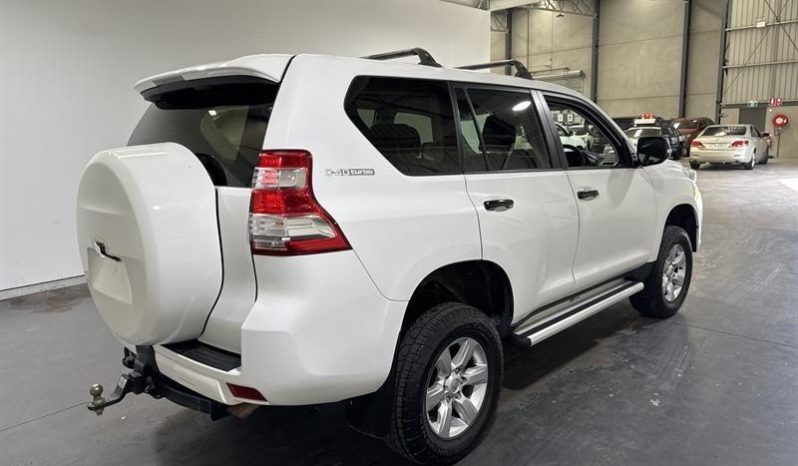 
								2015 Toyota LandCruiser Prado GX 3.0L full									