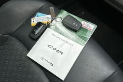 
										2020 Toyota C-HR Koba Hybrid 1.8L Auto full									