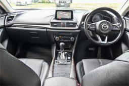 
										2018 Mazda 3 Touring 2.0L Auto Sedan full									