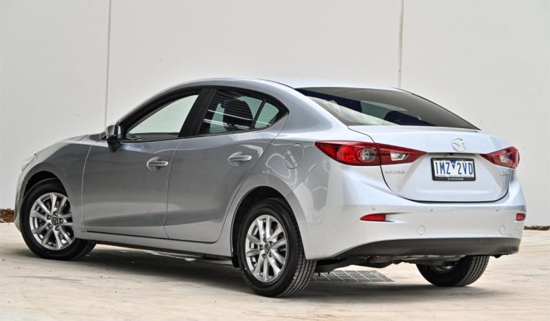 
								2018 Mazda 3 Touring 2.0L Auto Sedan full									