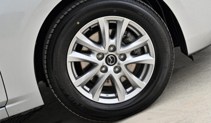 
								2018 Mazda 3 Touring 2.0L Auto Sedan full									