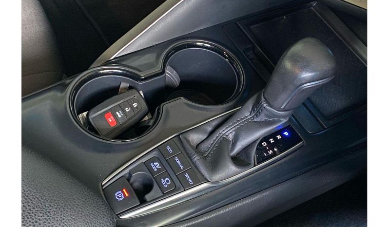 
								2019 Toyota Camry Ascent Sport Hybrid 2.5L full									