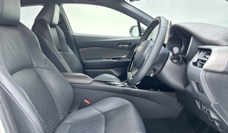 
								2020 Toyota C-HR Koba Hybrid 1.8L Auto full									