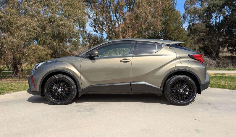 
								2020 Toyota C-HR Koba 1.8L Hybrid Auto full									