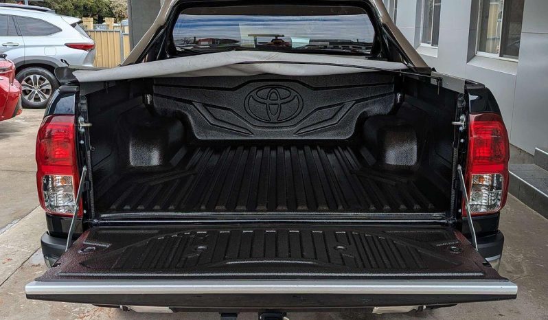 
								2018 Toyota Hilux SR5 2.8L Diesel 4×4 Auto full									