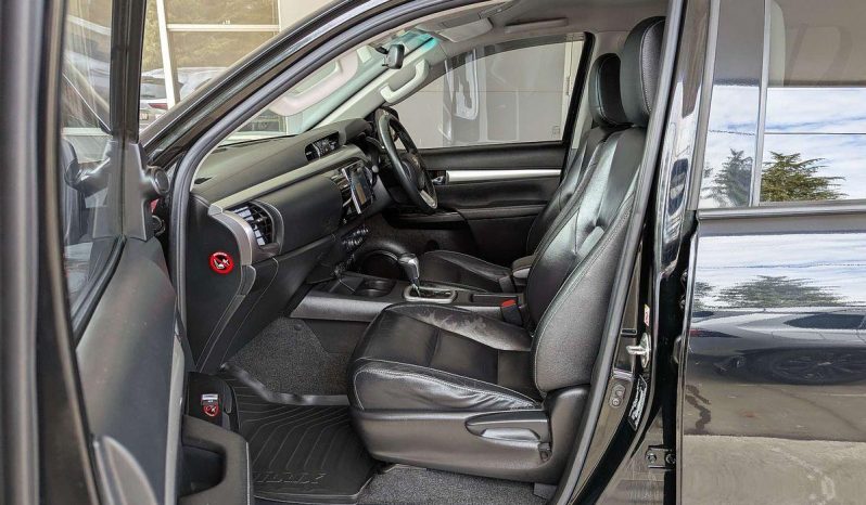 
								2018 Toyota Hilux SR5 2.8L Diesel 4×4 Auto full									