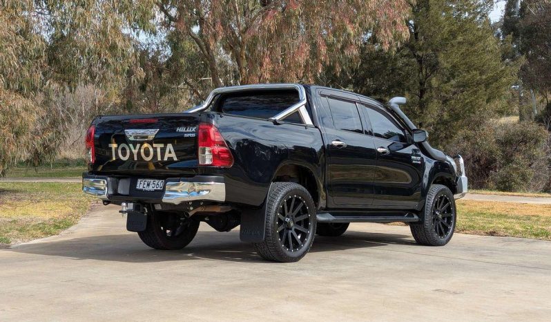 
								2018 Toyota Hilux SR5 2.8L Diesel 4×4 Auto full									