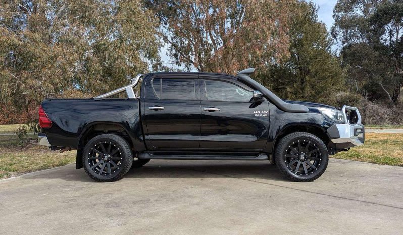 
								2018 Toyota Hilux SR5 2.8L Diesel 4×4 Auto full									